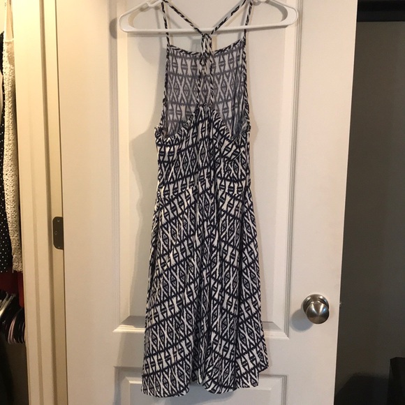 H&M Divided Blue and White Flowy Dress. NWT - Picture 2 of 3